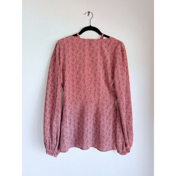 NWT Equipment Femme Arden 100% Silk Geometric Print Blouse in Earth Red Size 6 - Picture 7 of 14